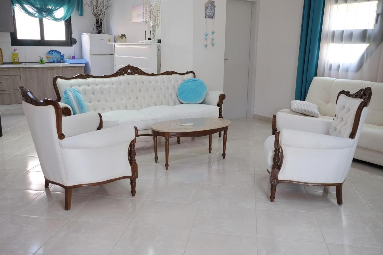 Irenes Apartment Kallithea  Eksteriør billede